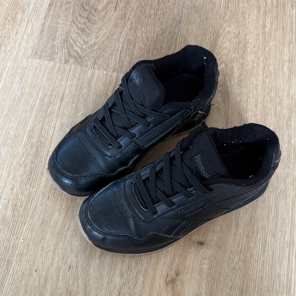 Reebok Shoes - Picture 2 of 6